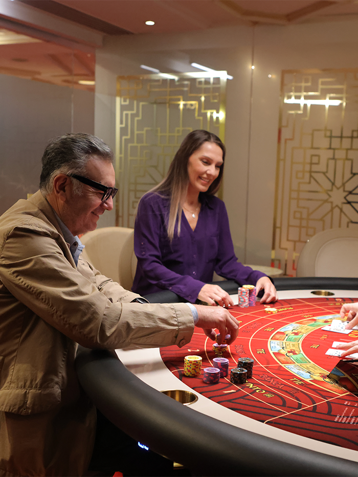 Azar y estrategia en las mesas de juego en vivo